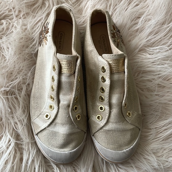 Coach Women’s Shoes Sz 7 - Picture 3 of 4